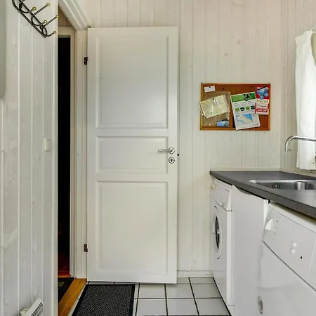 Lovely Home In Nordborg With Sauna Prázdninový dům